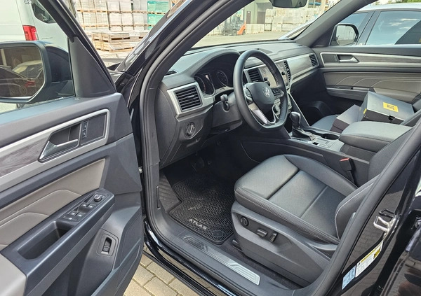 Volkswagen Atlas cena 159000 przebieg: 9900, rok produkcji 2020 z Rzeszów małe 667